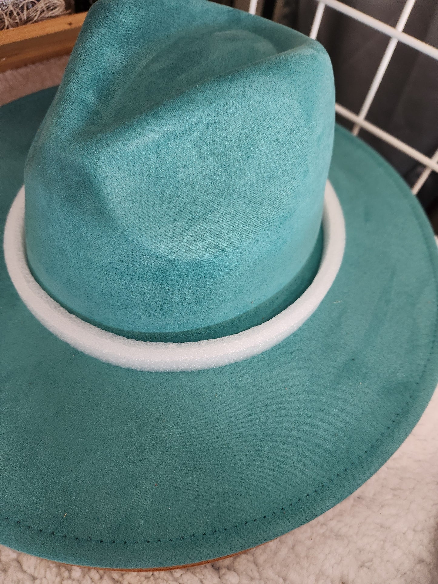 Fashion Classic Wide Brim Suede Hat