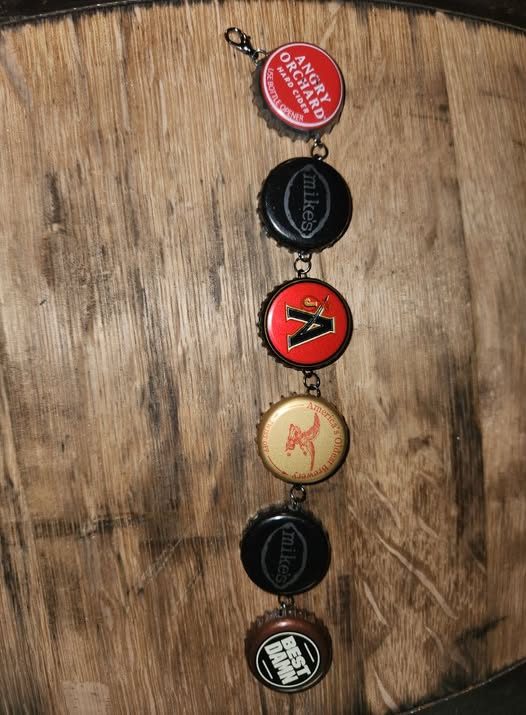Beer cap hat chain